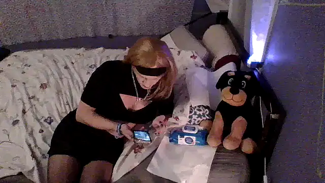 Snapshot of MizzAmy1 chatting on 01-04-25, 11:00 MizzAmy1 online show from 01-04-25, 11:00