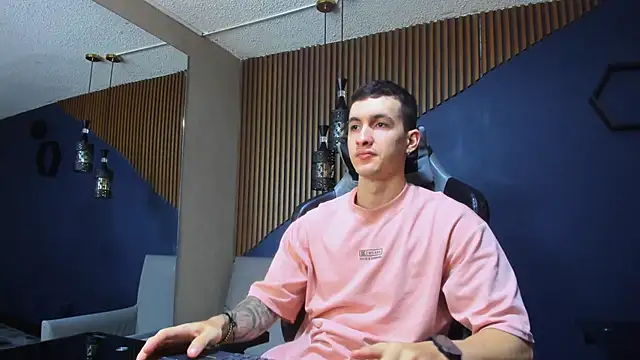 JacksonOlsenn online show from 02-13-25, 02:20