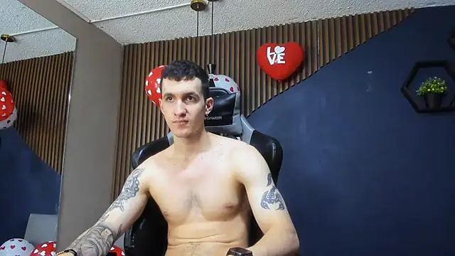 JacksonOlsenn online show from 02-14-25, 06:08