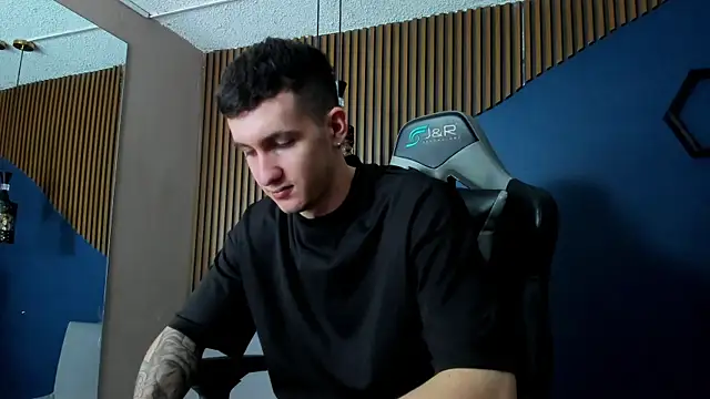 JacksonOlsenn online show from 02-26-25, 02:57