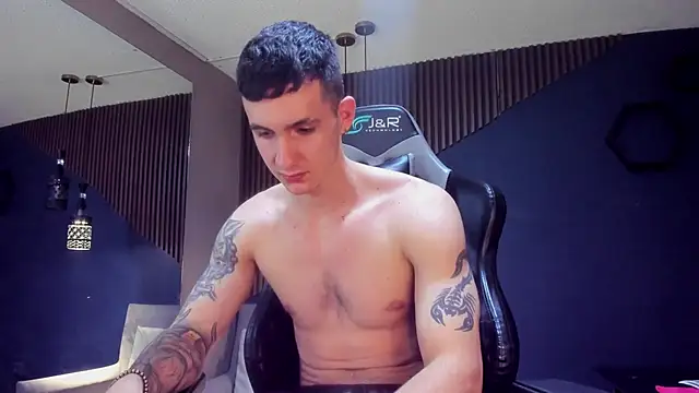 JacksonOlsenn online show from 03-18-25, 07:42