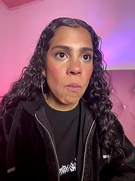 NINA 18 YEARS online show from 11-06-25, 11:48