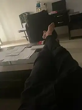 Snapshot of alex-riadh chatting on 01-09-25, 02:29 alex-riadh online show from 01-09-25, 02:29