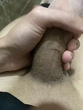 Snapshot of alex-riadh chatting on 01-15-25, 01:09 alex-riadh online show from 01-15-25, 01:09