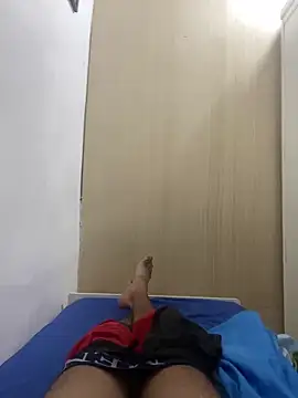 Snapshot of alex-riadh chatting on 10-11-25, 10:52 alex-riadh online show from 10-11-25, 10:52