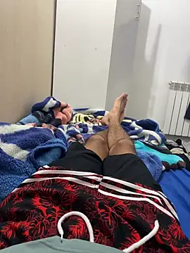 Snapshot of alex-riadh chatting on 12-02-25, 08:59 alex-riadh online show from 12-02-25, 08:59