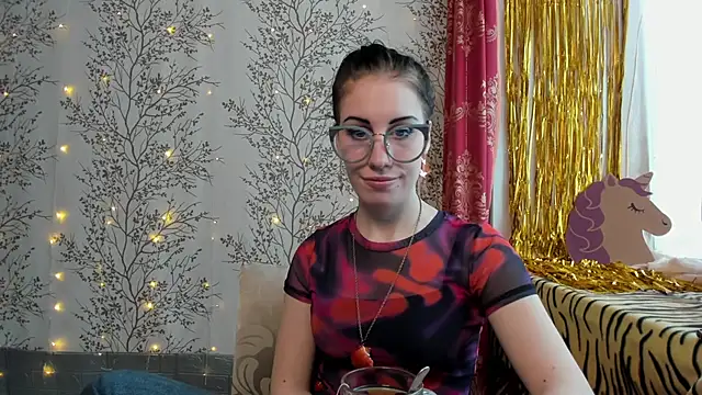 Mary0Lou online show from 01-26-25, 08:25