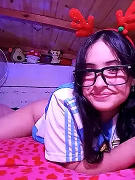 Luciauy online show from 12-17-24, 06:20