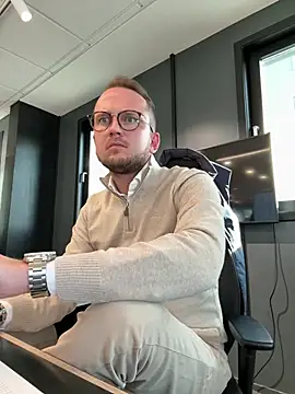 thehornyguy97 online show from 04-27-26, 05:49