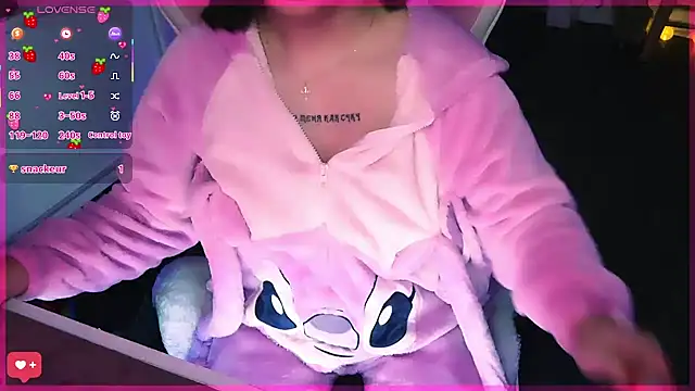 Angel-Devil666 online show from 09-08-25, 10:31