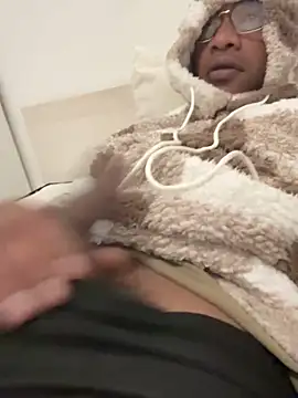 fernandmalach471 online show from 12-08-24, 11:24