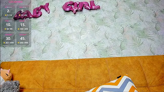 Snapshot of LuxieDelight chatting on 09-29-25, 03:50 LuxieDelight online show from 09-29-25, 03:50