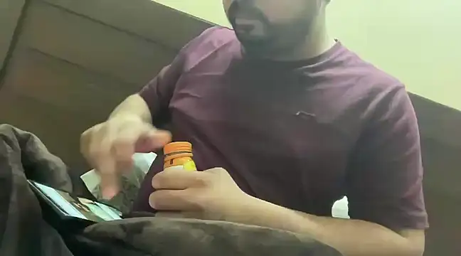 coolboy6566 online show from 12-21-24, 06:02