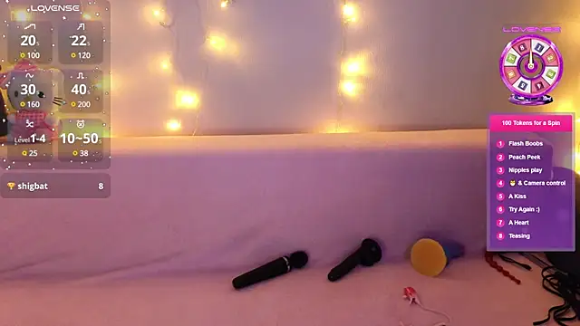 Snapshot of emili_blanc chatting on 12-25-24, 11:33 emili blanc online show from 12-25-24, 11:33