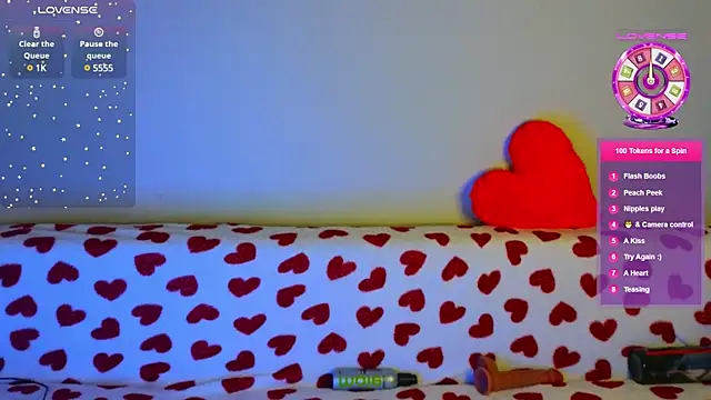 Snapshot of emili_blanc chatting on 03-10-25, 02:17 emili blanc online show from 03-10-25, 02:17