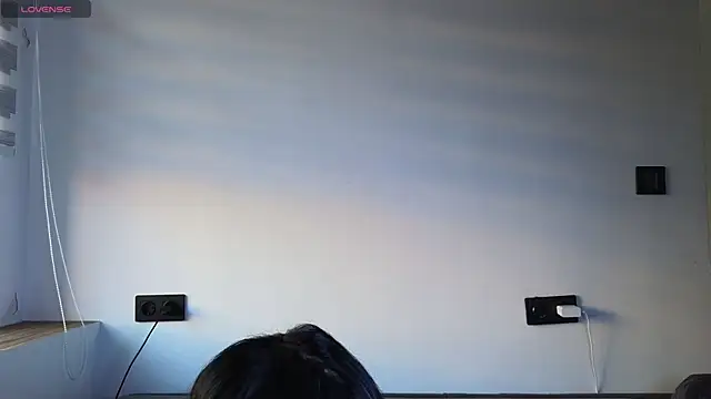 Snapshot of emili_blanc chatting on 10-21-25, 02:45 emili blanc online show from 10-21-25, 02:45