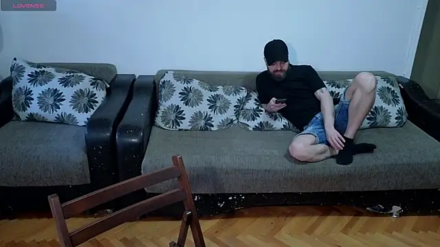 Snapshot of JohnnyStepBro chatting on 06-18-26, 04:55 JohnnyStepBro online show from 06-18-26, 04:55