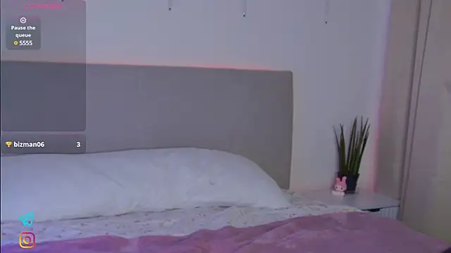 Lisa Moones online show from 01-18-25, 04:31