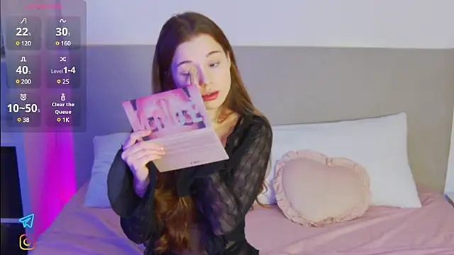 Lisa Moones online show from 02-06-25, 06:24