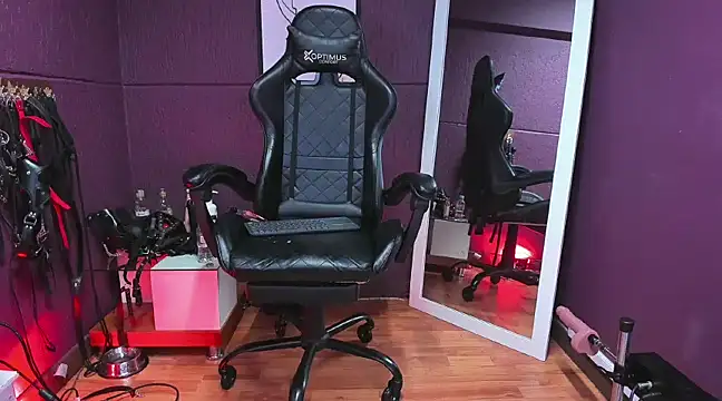 Snapshot of julietta_escobar chatting on 01-23-25, 06:17 julietta escobar online show from 01-23-25, 06:17