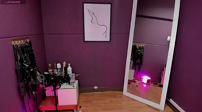 Snapshot of julietta_escobar chatting on 02-03-25, 06:49 julietta escobar online show from 02-03-25, 06:49