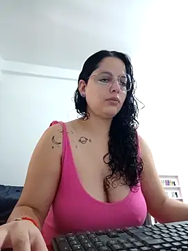 Snapshot of babyluna939 chatting on 04-26-26, 05:21 babyluna939 online show from 04-26-26, 05:21