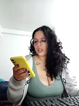 Snapshot of babyluna939 chatting on 04-28-26, 11:43 babyluna939 online show from 04-28-26, 11:43