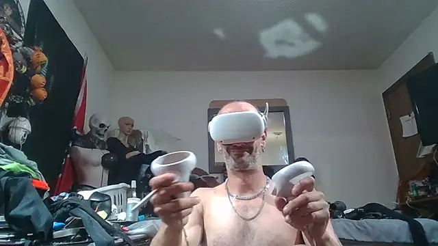 Snapshot of slinginbigD chatting on 07-12-26, 04:53 slinginbigD online show from 07-12-26, 04:53