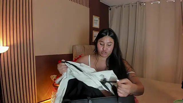 Little Ivy online show from 03-26-26, 07:08