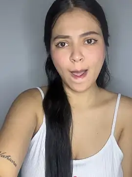 Snapshot of Amandalorense_ chatting on 08-03-26, 05:28 Amandalorense online show from 08-03-26, 05:28