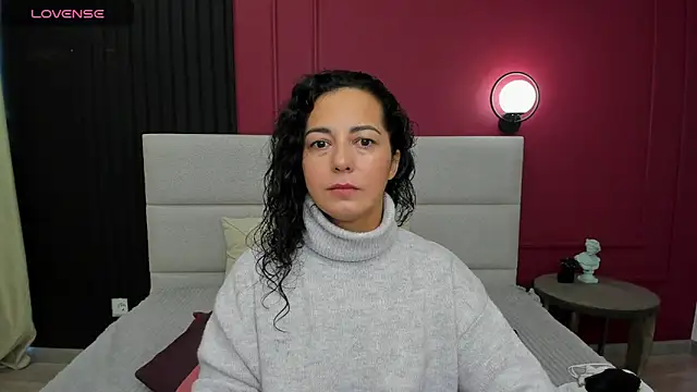 Linda Insatiable online show from 09-19-25, 01:29