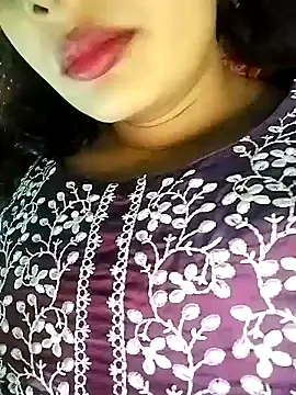 Snapshot of Miss-Siyaa chatting on 12-05-24, 02:11 Miss-Siyaa online show from 12-05-24, 02:11