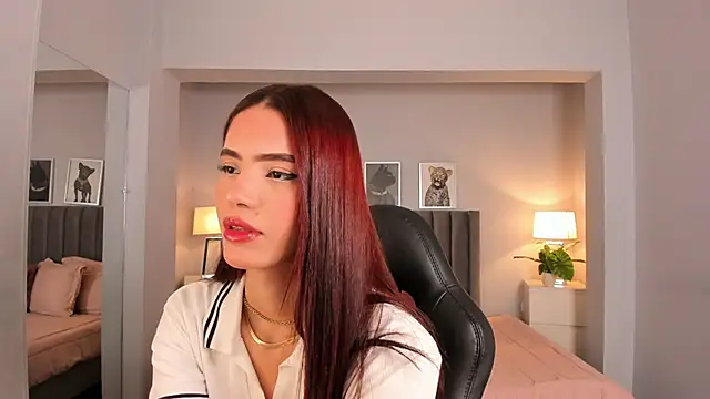 Madie  collins online show from 03-05-25, 10:55