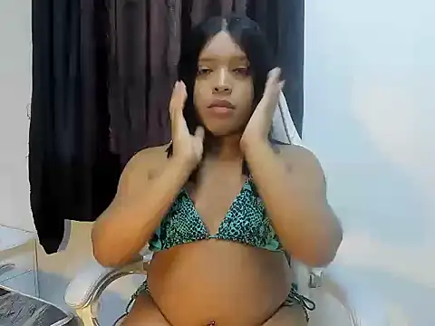 ShanayaKops online show from 11-22-25, 01:21