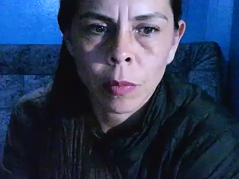Snapshot of Marilyn_xxxx chatting on 12-17-24, 10:11 Marilyn xxxx online show from 12-17-24, 10:11