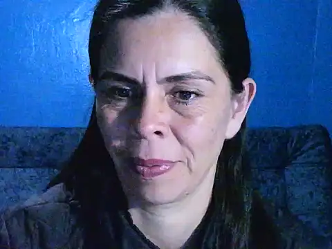 Snapshot of Marilyn_xxxx chatting on 12-19-24, 04:23 Marilyn xxxx online show from 12-19-24, 04:23