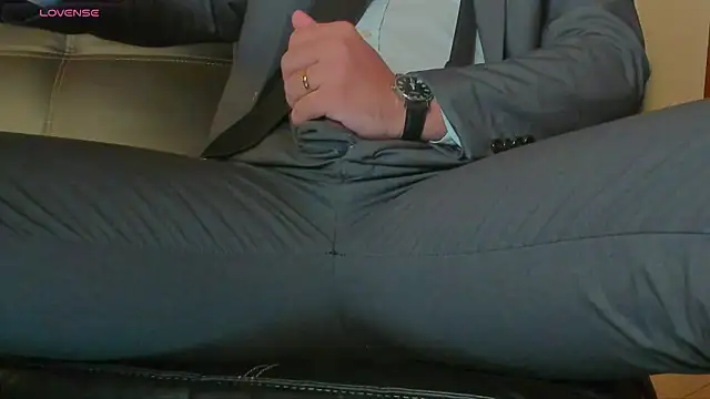 MrLonely02 online show from 01-12-25, 10:33