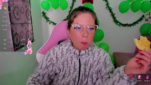 Susana garcia  online show from 12-13-24, 10:23