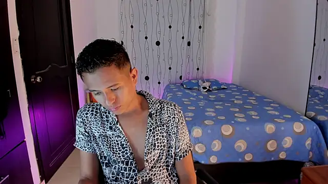 alessandro wizard online show from 02-07-25, 01:47
