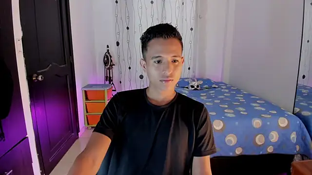 alessandro wizard online show from 02-07-25, 07:49