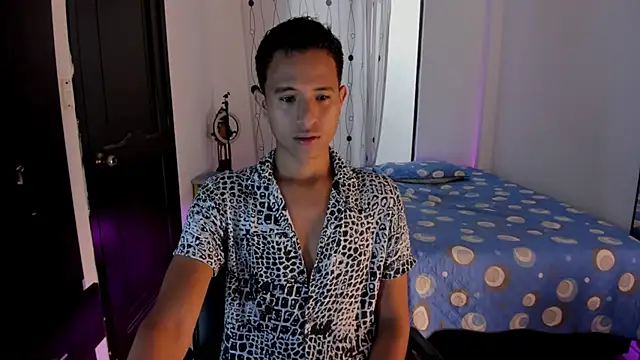 alessandro wizard online show from 03-01-25, 03:38