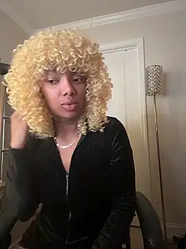 butterflybootyy online show from 12-17-25, 09:26