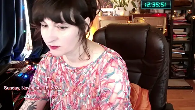 Snapshot of 404girlnotfound chatting on 11-16-25, 11:38 404girlnotfound online show from 11-16-25, 11:38