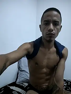 Snapshot of Mowgli_FFun chatting on 06-25-26, 07:29 Mowgli FFun online show from 06-25-26, 07:29