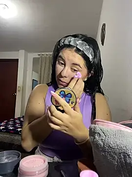 Snapshot of emiliaharper408 chatting on 02-14-25, 11:20 emiliaharper408 online show from 02-14-25, 11:20