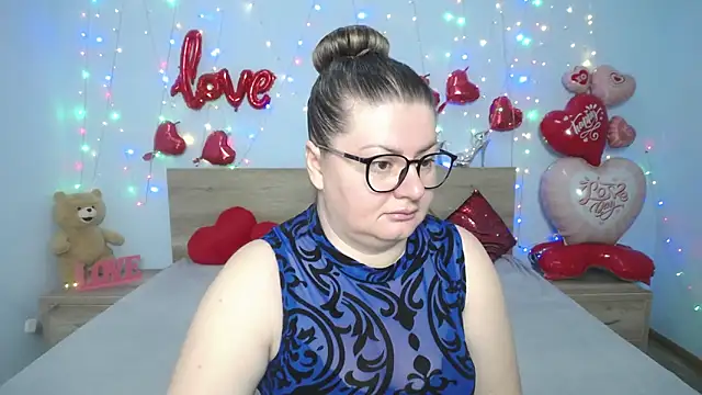 ZannaDreil online show from 03-05-25, 06:56