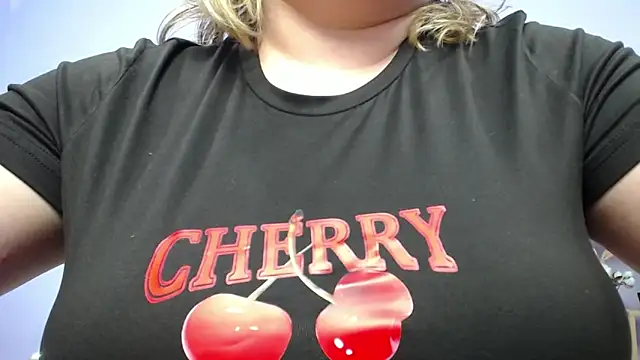 ZannaDreil online show from 03-13-25, 01:32