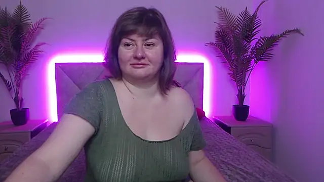 ZannaDreil online show from 09-18-25, 11:56