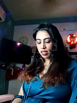 Snapshot of Lavender22 chatting on 10-17-25, 06:32 Lavender22 online show from 10-17-25, 06:32