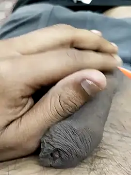 Snapshot of Sumitlive24MBD chatting on 01-12-25, 07:11 Sumitlive24MBD online show from 01-12-25, 07:11